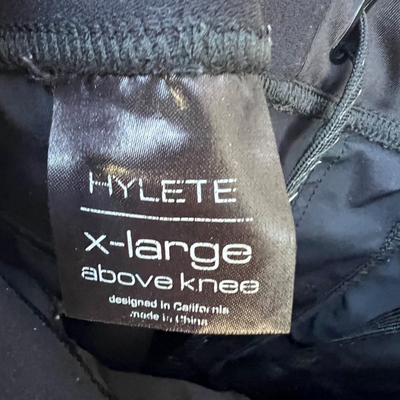 HYLETE Men’s Above Knee Training Shorts Black Size XL | Zip Pockets - Picture 3 of 3